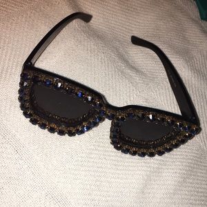 BLING NAVY SUNGLASSES